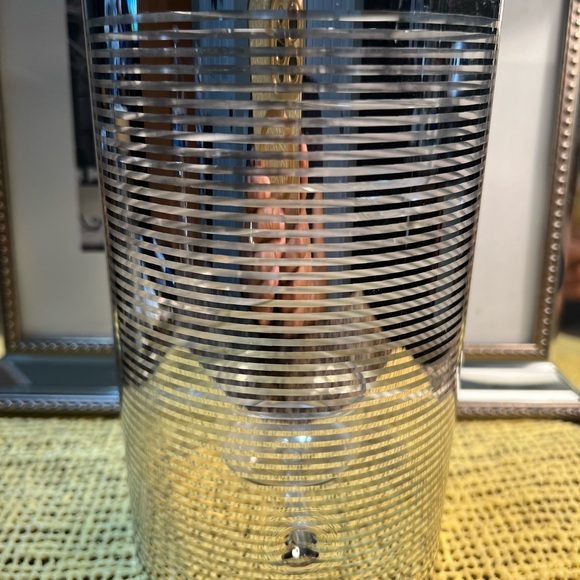 Cylinder vase candle holder.0 - Picture 1 of 7
